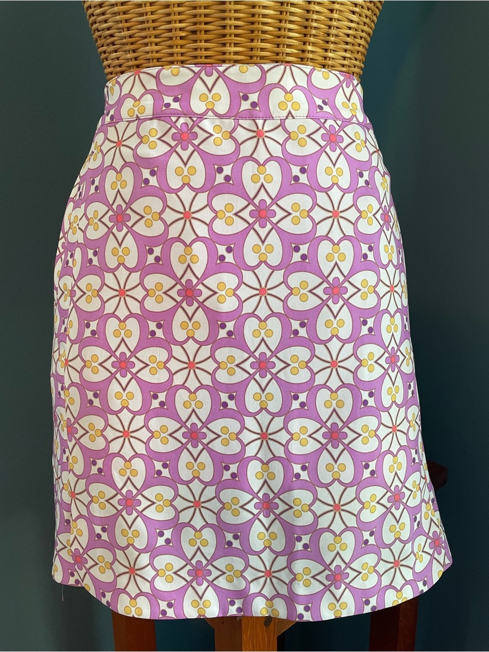 EP Pro Woman’s Golf Skort Purple Yellow White Lotus Print Size 4
